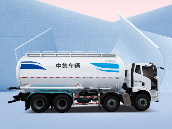 中集車輛粉罐家族實力登場，揭秘粉粒物料運輸車的"高效可靠"之道！